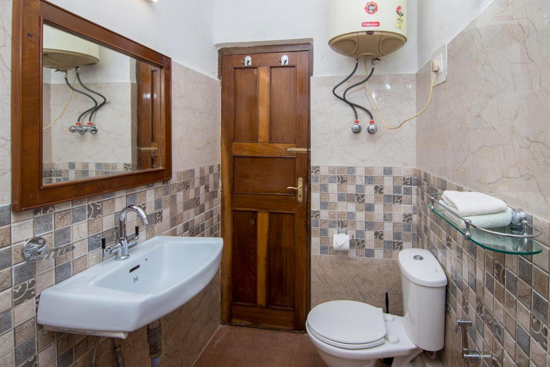 La Ipsing Farm By Stayvista - 3 Bhk Villa With Balcony, Mountain View, Indoor Games, And Pet Friendly Samdong Екстериор снимка